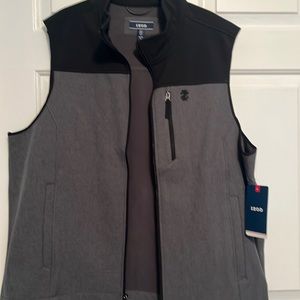 IZOD soft shell vest charcoal Heather XL tall